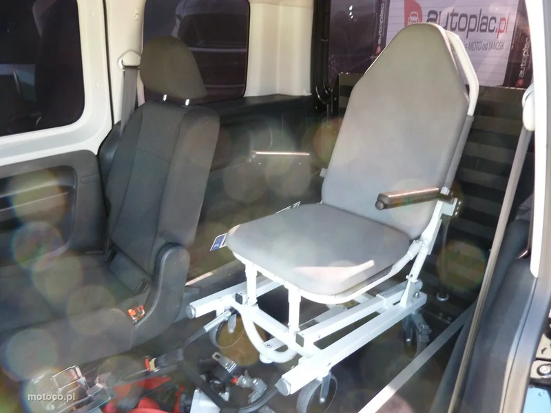 Volkswagen Caddy IV 13