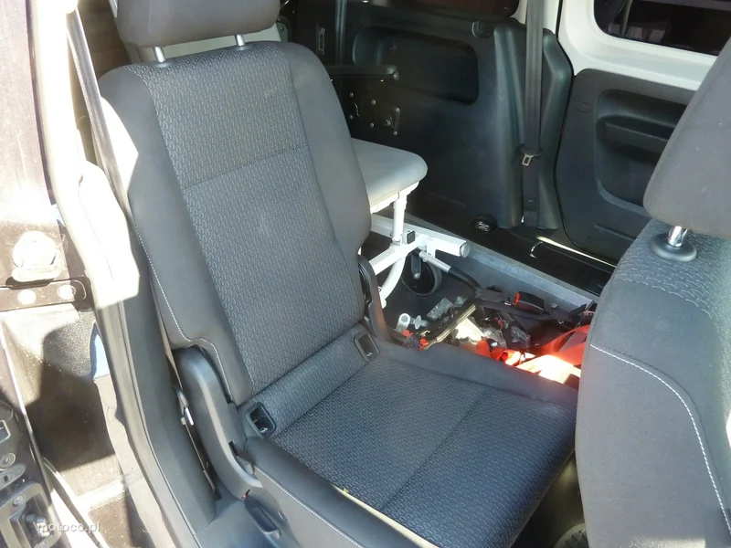 Volkswagen Caddy IV 14