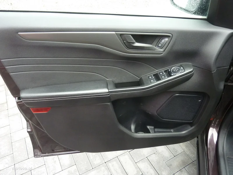 Ford Escape 37