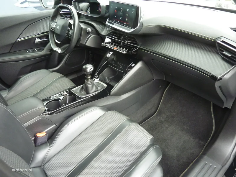 Peugeot 2008 15