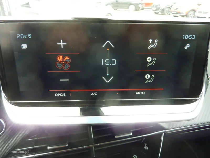 Peugeot 2008 23