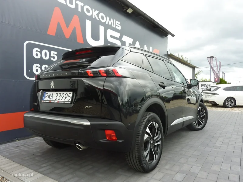 Peugeot 2008 4
