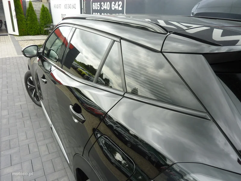 Peugeot 2008 8