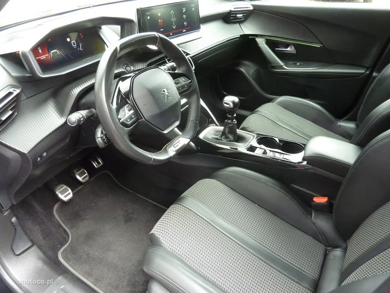 Peugeot 2008 10