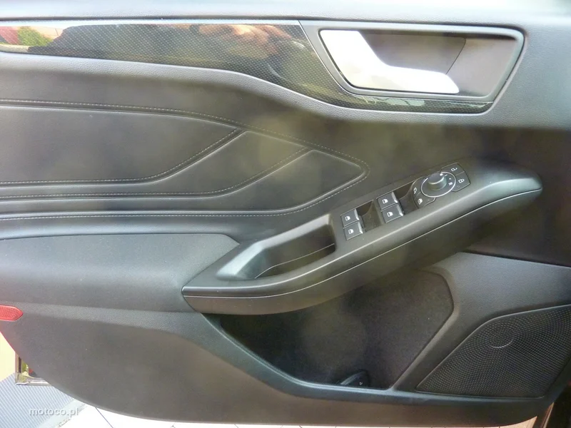 Ford Focus IV 32