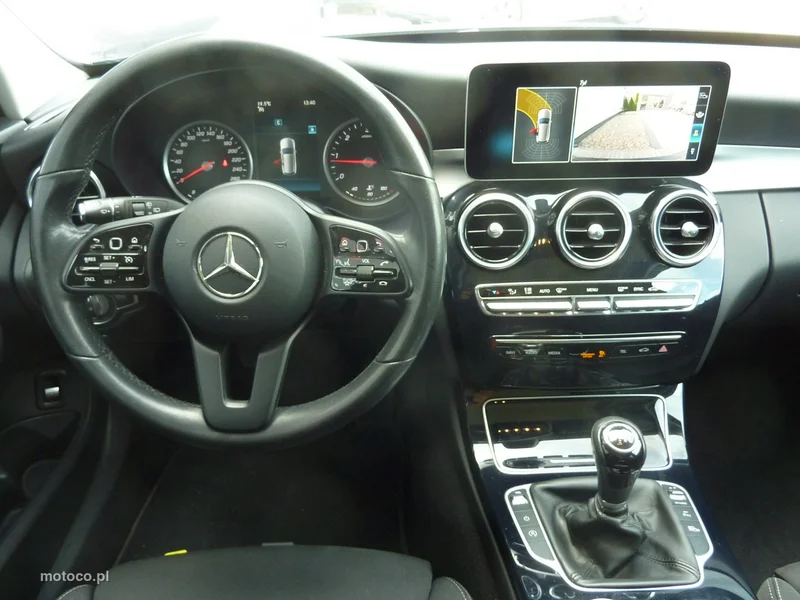 Mercedes-Benz Klasa C W205 C 200 18