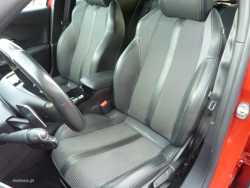 Peugeot 2008 12
