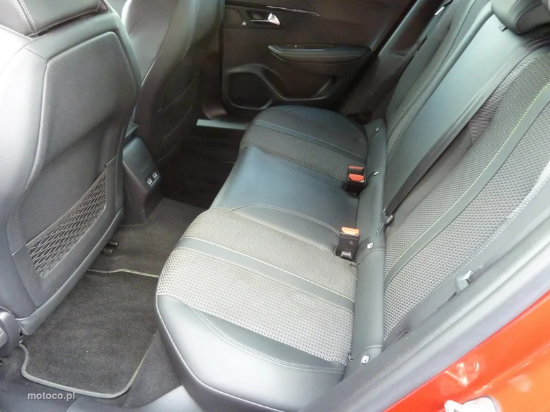 Peugeot 2008 13