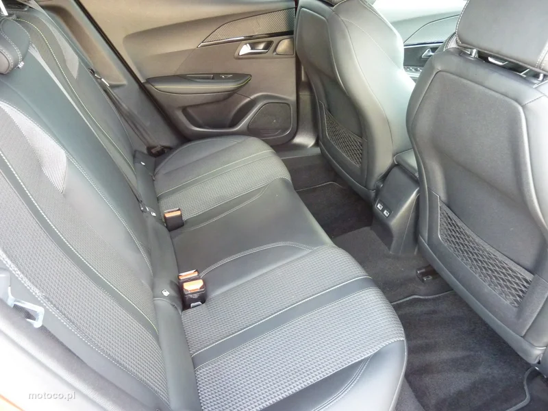 Peugeot 2008 14