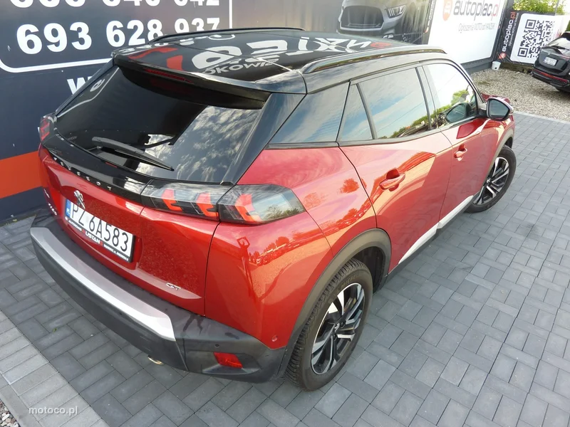 Peugeot 2008 8