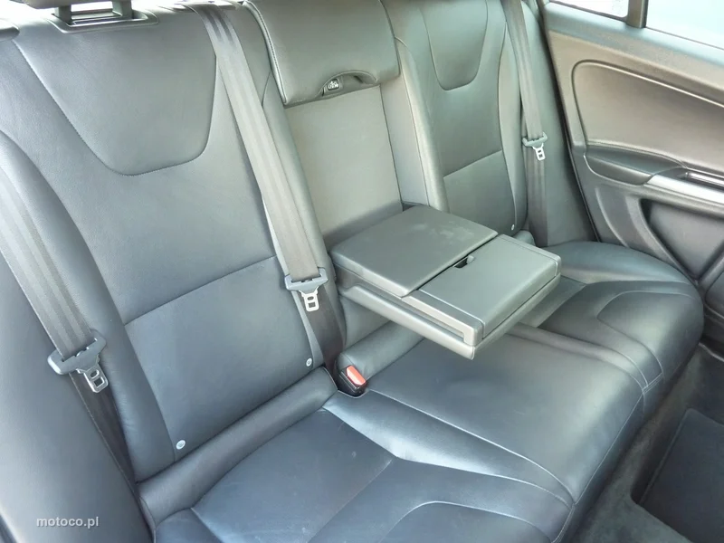 Volvo V60 15