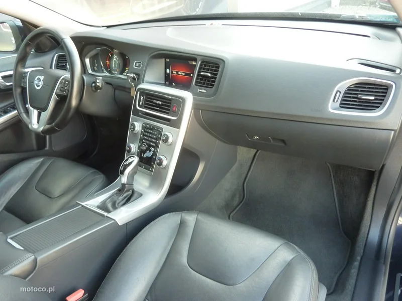 Volvo V60 17
