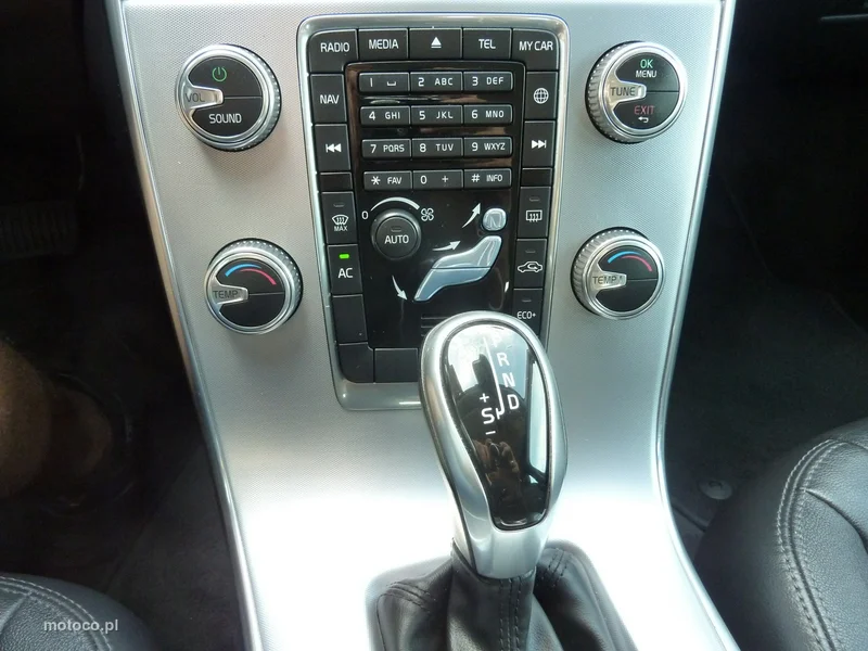 Volvo V60 27