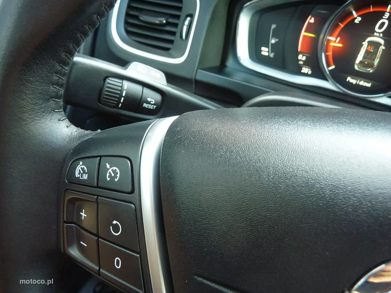 Volvo V60 30