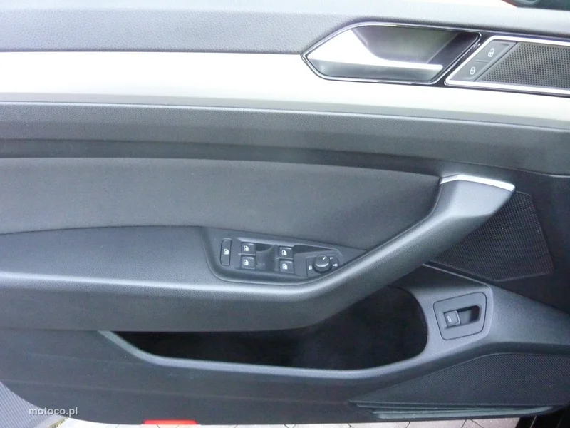 Volkswagen Passat B8 37