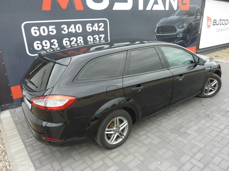 Ford Mondeo V 8