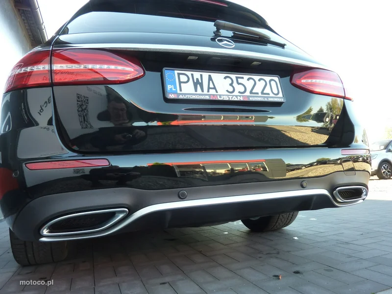 Mercedes-Benz Klasa E W213 E 300 38
