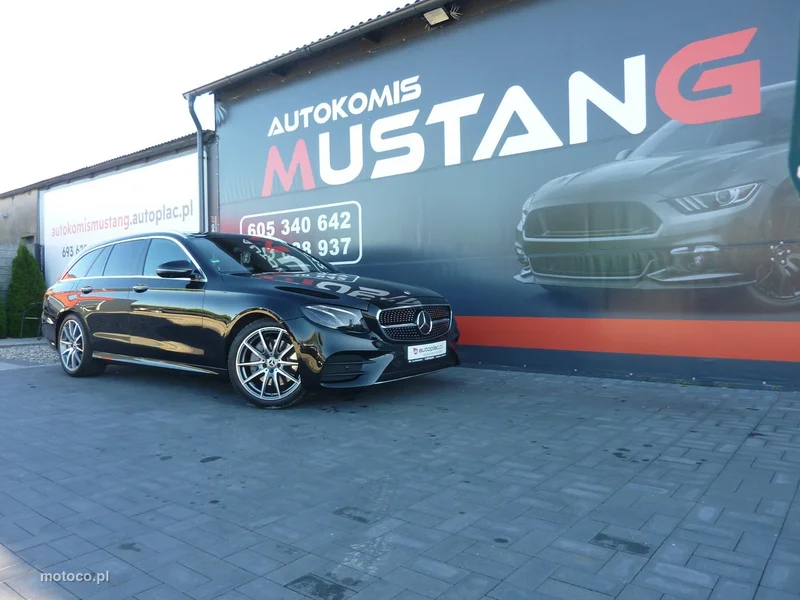 Mercedes-Benz Klasa E W213 E 300 40