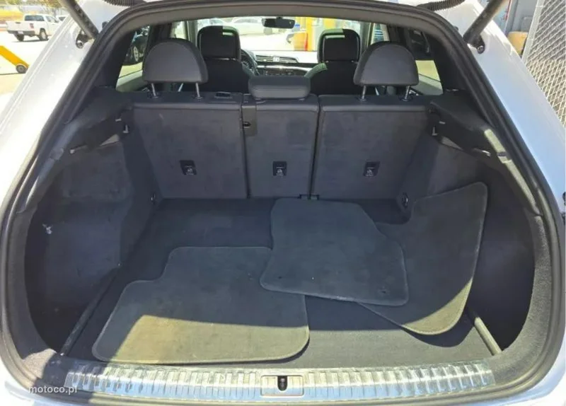 Audi Q3 F3 11