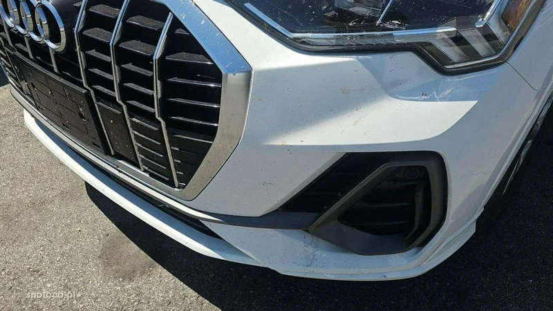 Audi Q3 F3 13