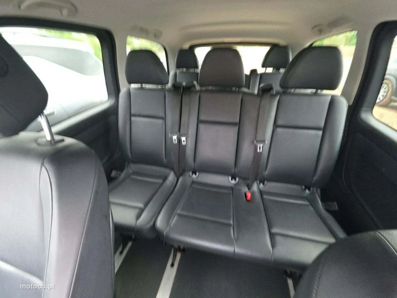 Mercedes-Benz Vito 9