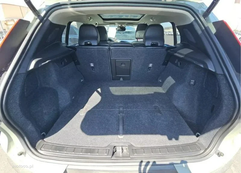 Volvo XC 40 12