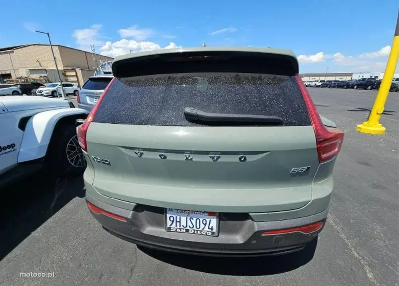 Volvo XC 40 6