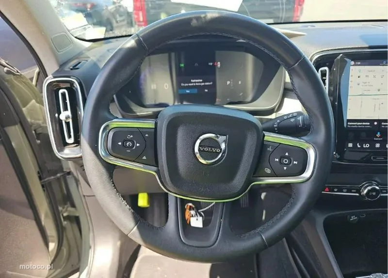 Volvo XC 40 8