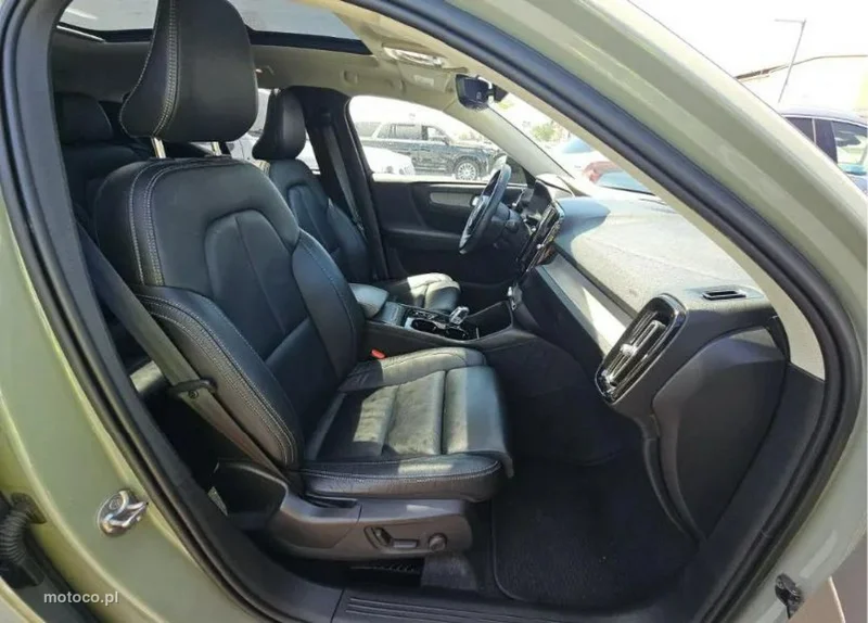 Volvo XC 40 10