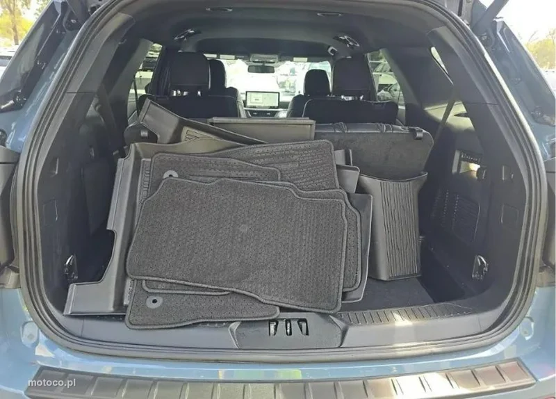 Ford Explorer 12