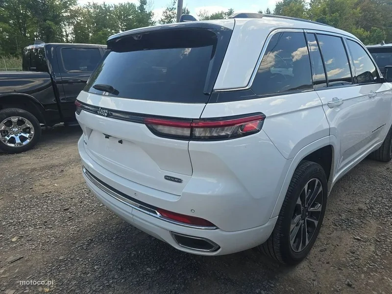 Jeep Grand Cherokee 4