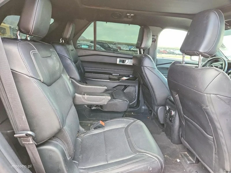 Ford Explorer 11
