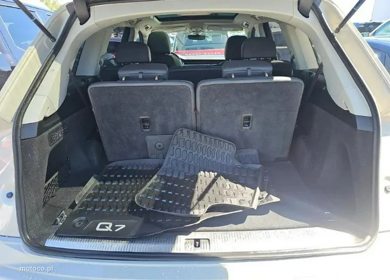 Audi Q7 4M 12