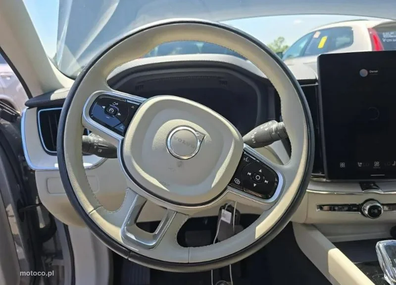 Volvo XC 60 8