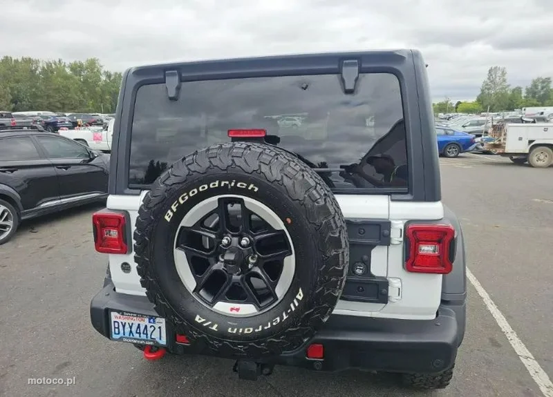 Jeep Wrangler 6