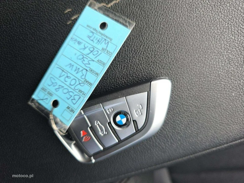 BMW Seria 3 G20 330 13