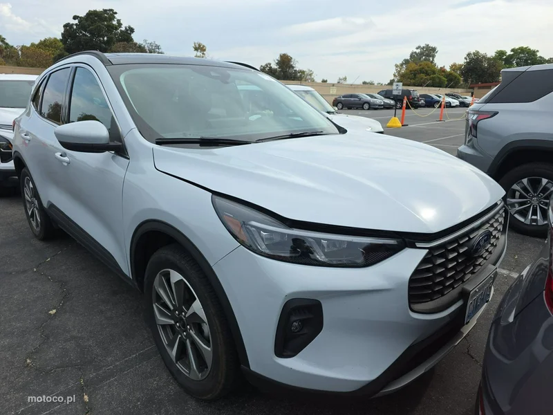 Ford Escape 2