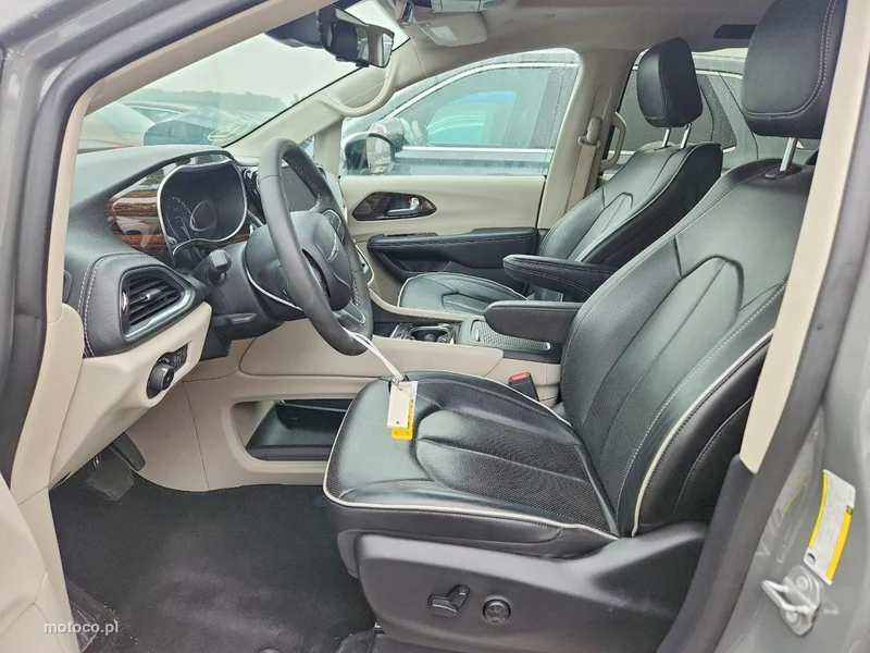 Chrysler Pacifica 7