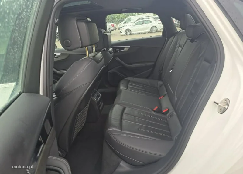 Audi A4 B9 10