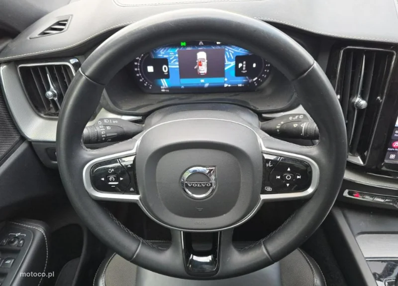 Volvo XC 60 8