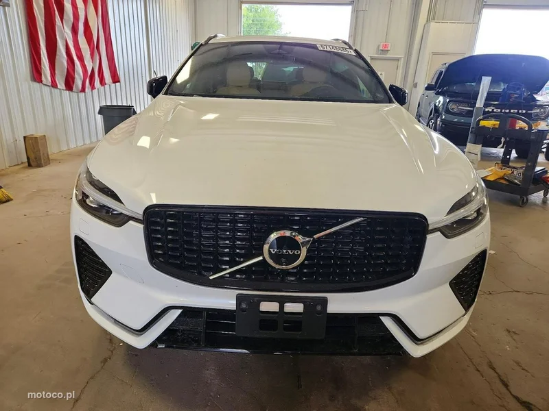 Volvo XC 60 2
