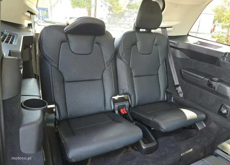 Volvo XC 90 11