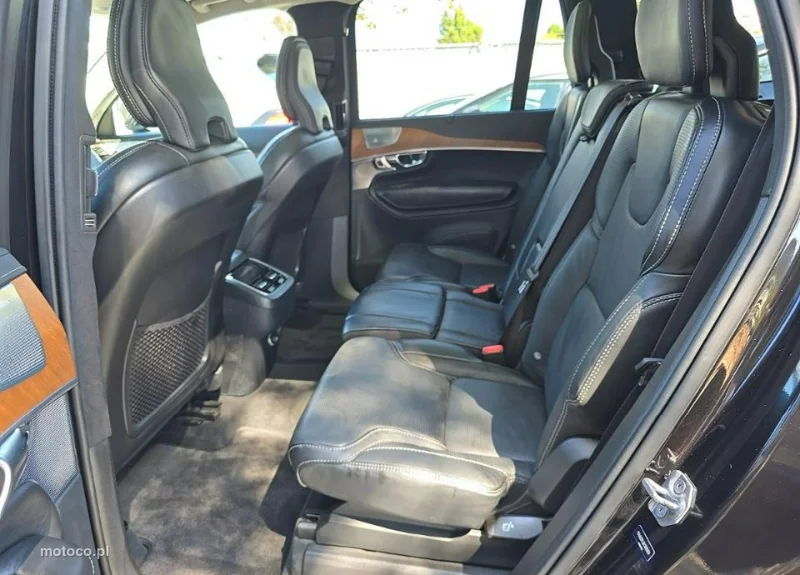 Volvo XC 90 12
