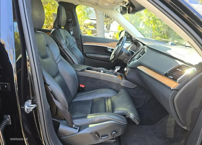 Volvo XC 90 10