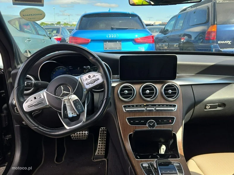 Mercedes-Benz Klasa C W205 C 300 7