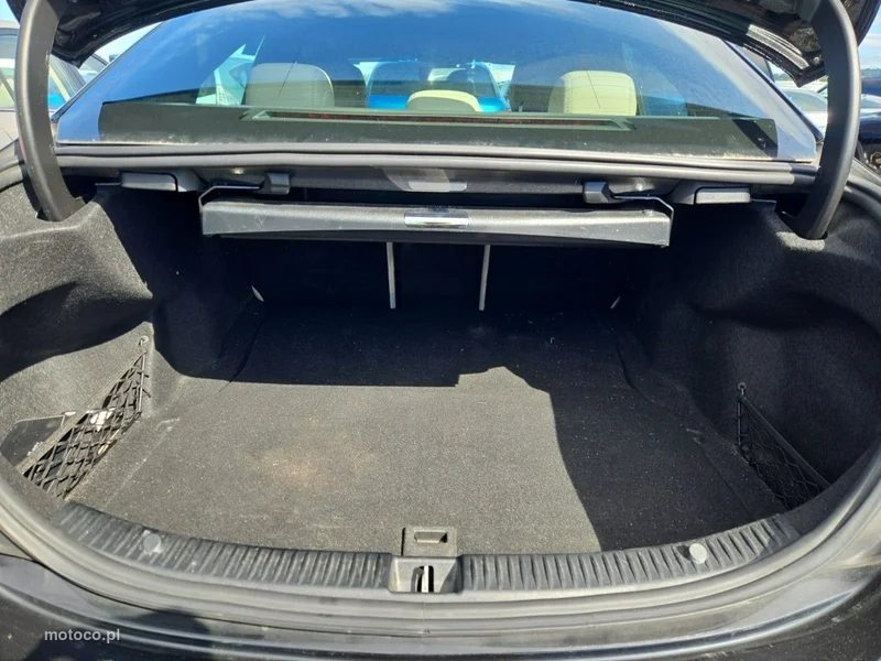 Mercedes-Benz Klasa C W205 C 300 10