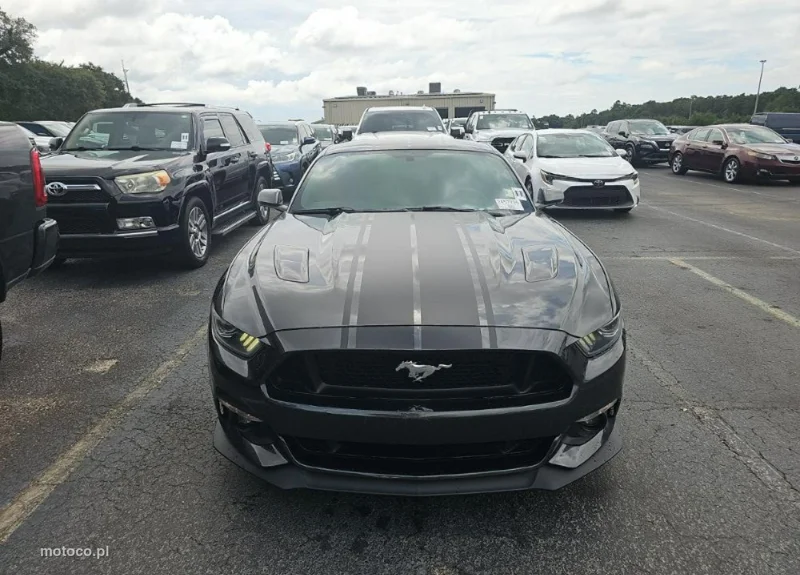 Ford Mustang VI S-550 2