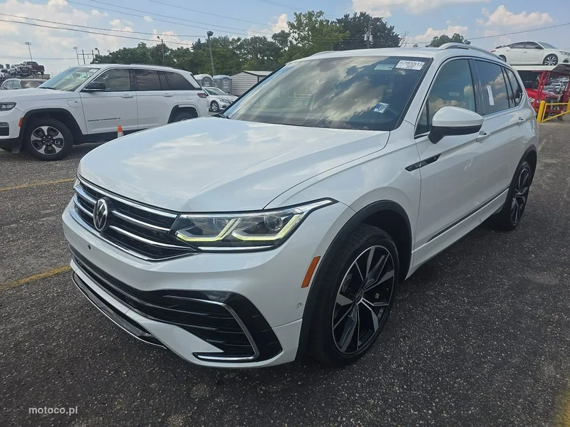 Volkswagen Tiguan AD 3
