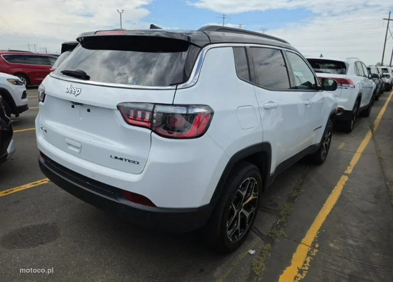 Jeep Compass 4