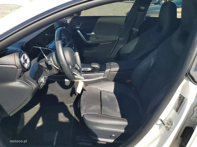 Mercedes-Benz CLA C118 250 7